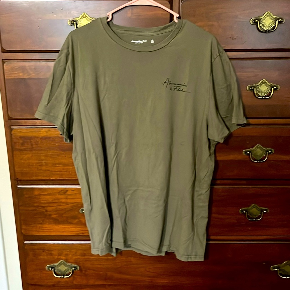 Abercrombie tshirt